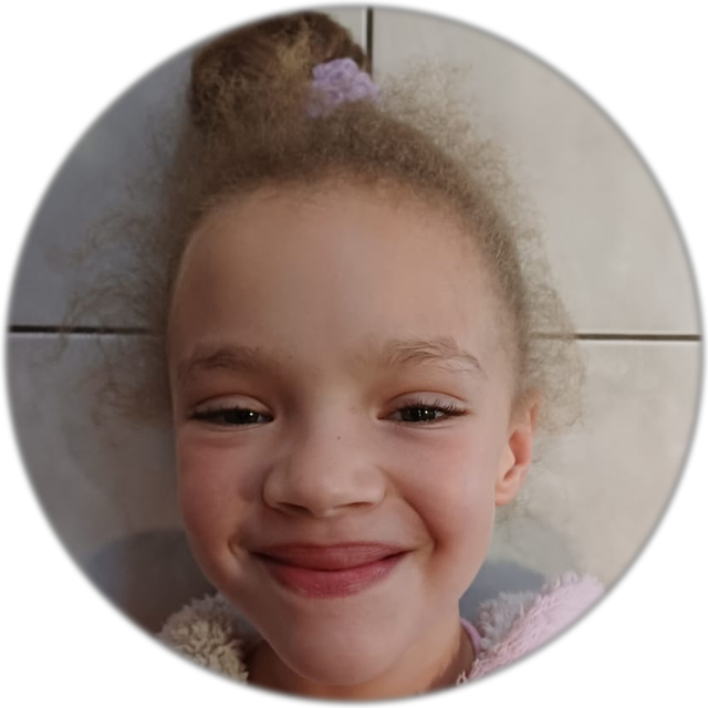 Angel-Vinnique, the young founder of Vinnique